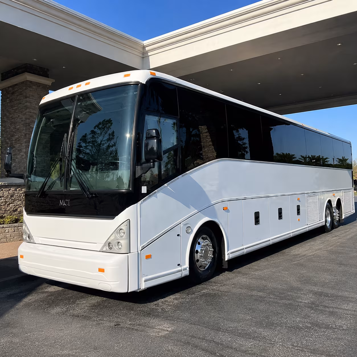 bus rental options for maricopa trips
