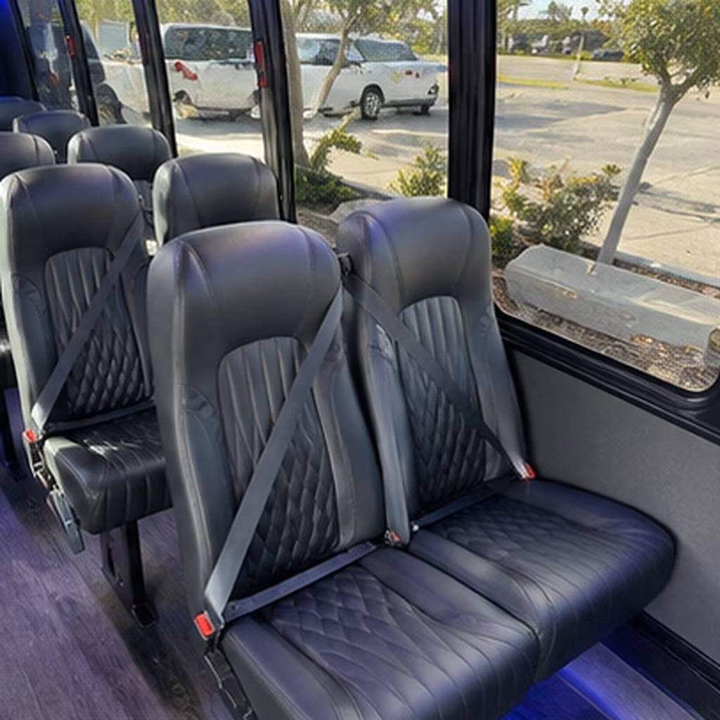 minibus wine tour rentals for small groups around maricopa